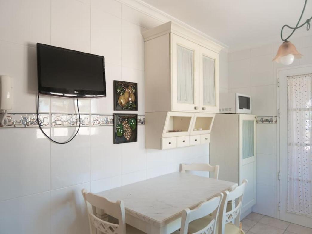 Holiday Villa Vergel With Huge Private Pool, Jacuzzi, Sauna & Bbq By Amazzzing Travel Caleta De Fuste Exterior foto