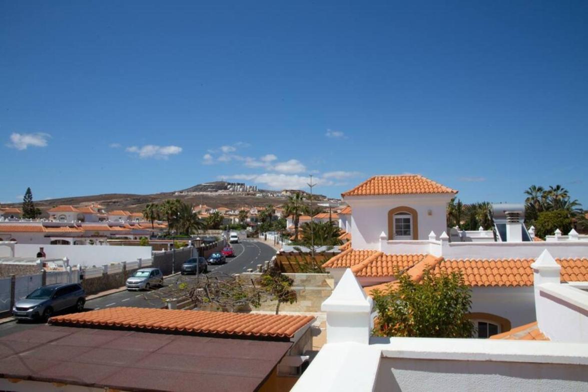 Holiday Villa Vergel With Huge Private Pool, Jacuzzi, Sauna & Bbq By Amazzzing Travel Caleta De Fuste Exterior foto